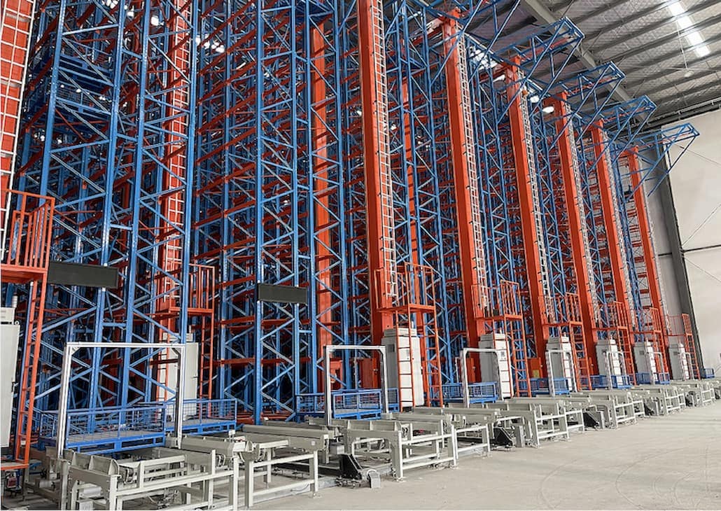 Quais indústrias normalmente usam ASRS?