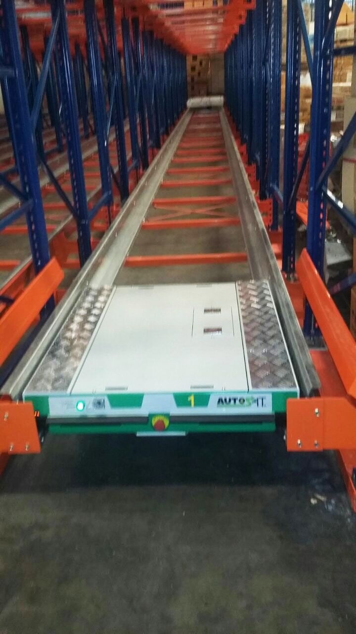 Is there a traffic jam in your warehouse? See how Kingmore Racking accelerates your logistics with shuttle car racks!