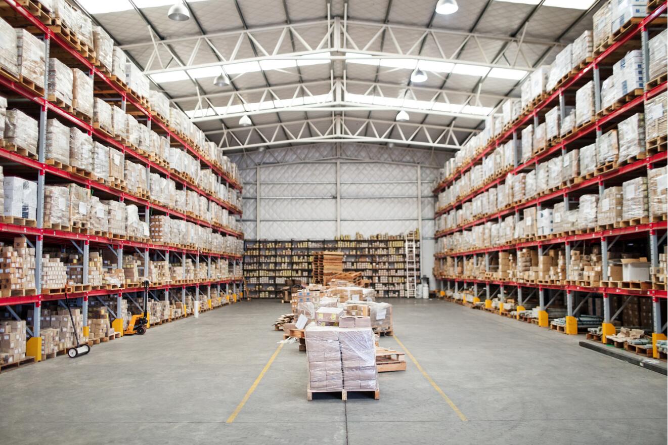 Análise completa de porta-paletes: a escolha ideal para armazenagem em geral. Como escolher e utilizá-los com maior eficiência?